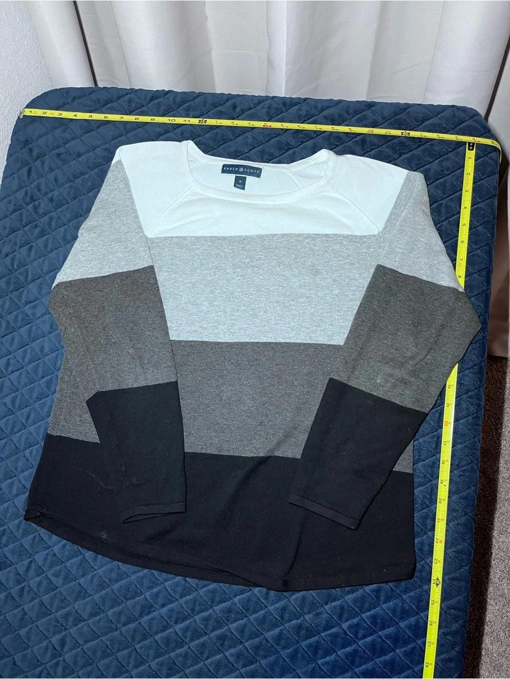 Karen Scott Men's Colorblock Crewneck Sweater - White/Light Gray/Dark Gray/Black